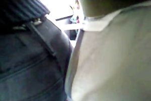 Gran culo en el bus encoxando rabuda duerme porno