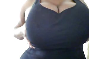 Grandes tetas jugar.. me encanta su delish piqueros el sexo en público