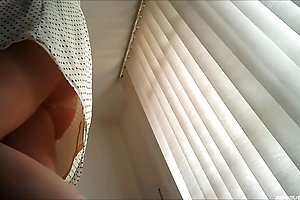 Bajo la falda oficina, parte 3 sexo porno rodillos