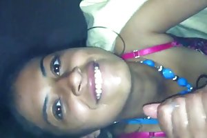 Sexy adolescente mallu nri amulu disfruta tío nick polla porno juego