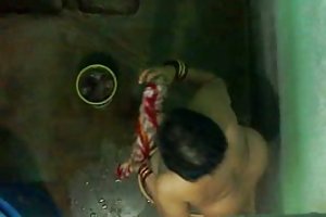Barrio de la tía tener baño 2 ha sido obligada a tener relaciones sexuales