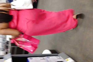 La grasa negro milf culo en rosa ver a través de vestido videos porno