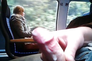 Tren de la masturbación para una linda chica adolescente 2 porno gay fotos