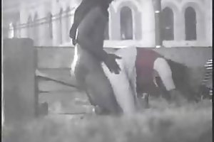 Puta perrito estilo en detroit parque ver porno madura enseña