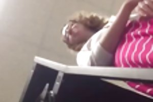 Caliente maestro upskirt gays follando video