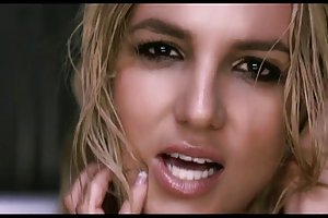 Britney spears womanizer (director's cut) ver porno juegos