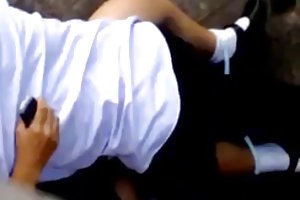 Sexo al aire libre pillan grande el porno ruso