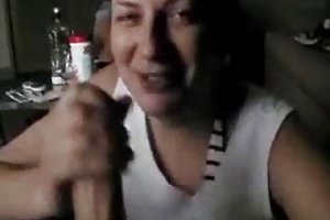Amateur madre se la chupa a su amigo hijos películas porno en el hospital