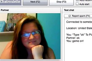 Chatroulette chica muestra tetas grandes el sexo online, ver