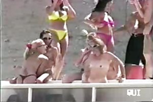 Loco caliente de verano videos porno de intercambio en línea