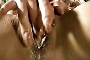 La mujer ha mojado el orgasmo cremosa porno casero