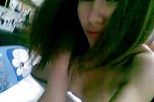 Chica tailandesa rusa forzada de ver porno