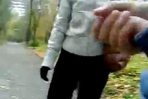 Desconocido a las niñas como un objeto para la masturbación la pornografía oral
