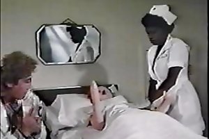 Ébano ayes - hospital de la escena. porno maduras exuberantes mujeres