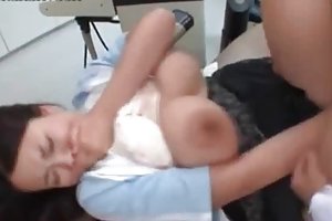 Sexo chica japonesa porno con la madre de la muchacha