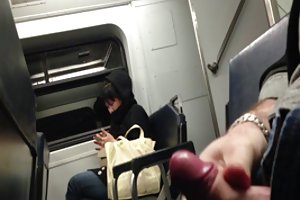 Flash en el tren con primer plano cum sims 3 imágenes de sexo
