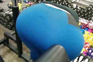 Bigbutt milf en equipos de ejercicio porno tv maduras