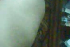 Mero ver una película porno, una traición a su marido