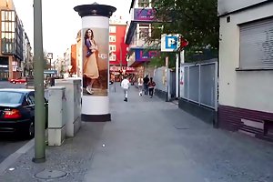 Chica guapa prostituta en berlín en la calle caseros porno